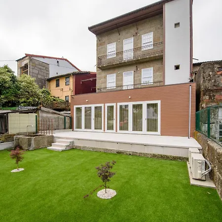 Maria De Lurdes Residencias Guimaraes Exterior photo