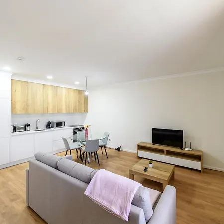 Maria De Lurdes Residencias Guimaraes Exterior photo