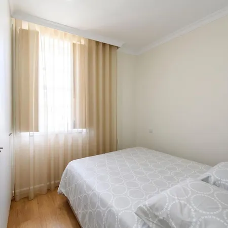 Maria De Lurdes Residencias Guimaraes Exterior photo