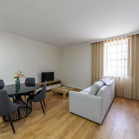 Maria De Lurdes Residencias Guimaraes Exterior photo