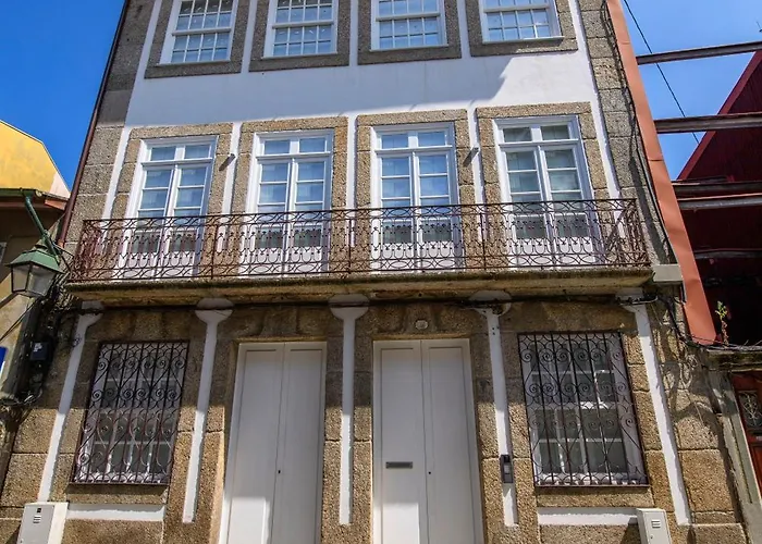 Maria De Lurdes Residencias