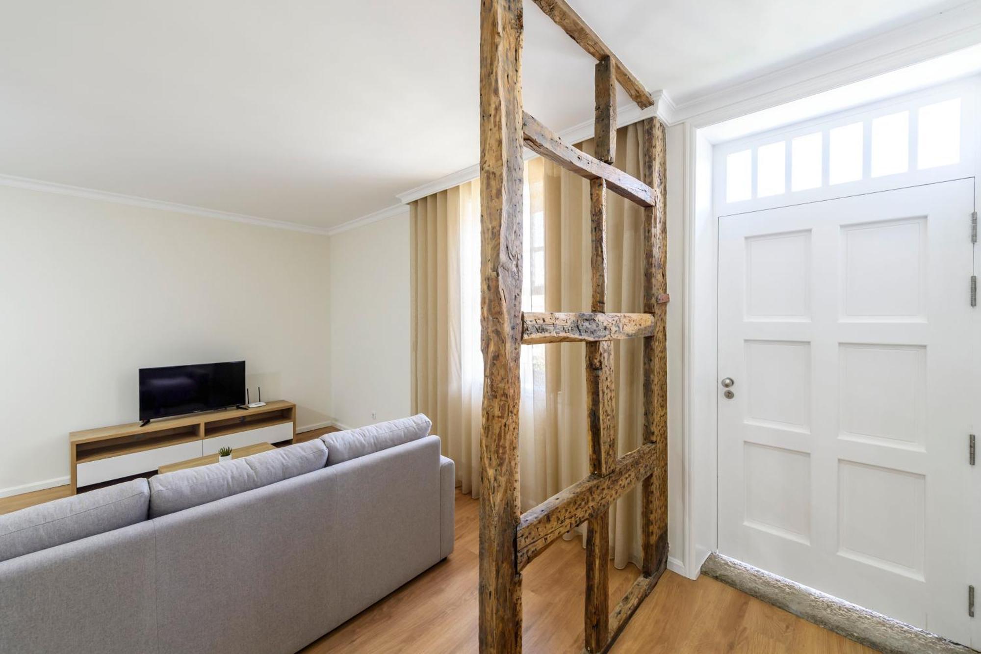 Maria De Lurdes Apartamento Guimarães